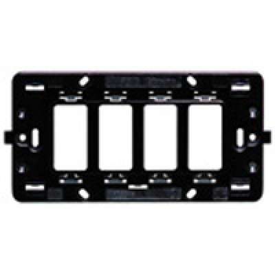 Support à vis 4x1 modules pour boîtes 504E ou PB504 Magic Bticino