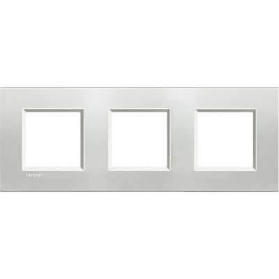 Plaque de recouvrement 3x2 modules entraxe 71mm argent Living Light Bticino