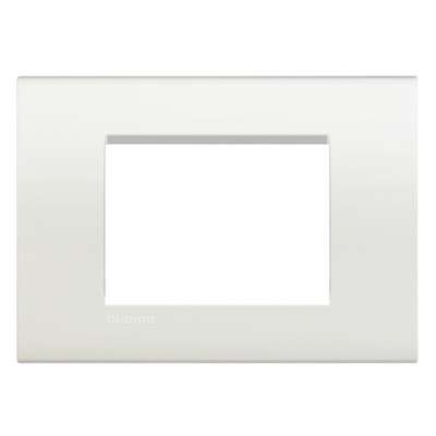 Plaque de recouvrement 3 modules blanc Living Light Bticino