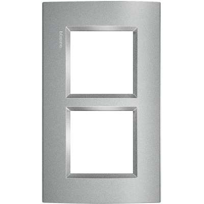 Plaque de recouvrement 2x2 modules entraxe 57mm Tech Living Light Bticino