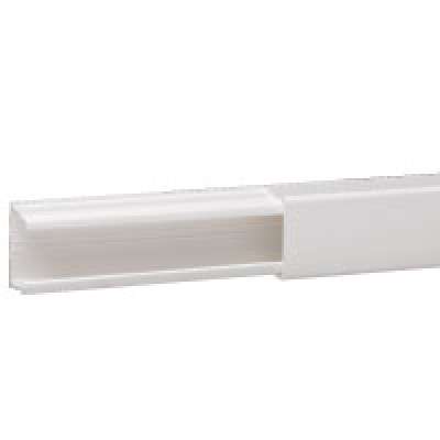 Moulure blanche RAL 9010 avec couvercle  32x20 x L=2100mm DLP Legrand