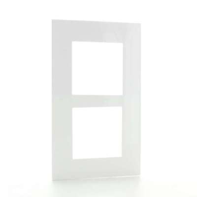 Plaque de recouvrement double verticale entraxe 57mm Valena Next blanc opale Legrand